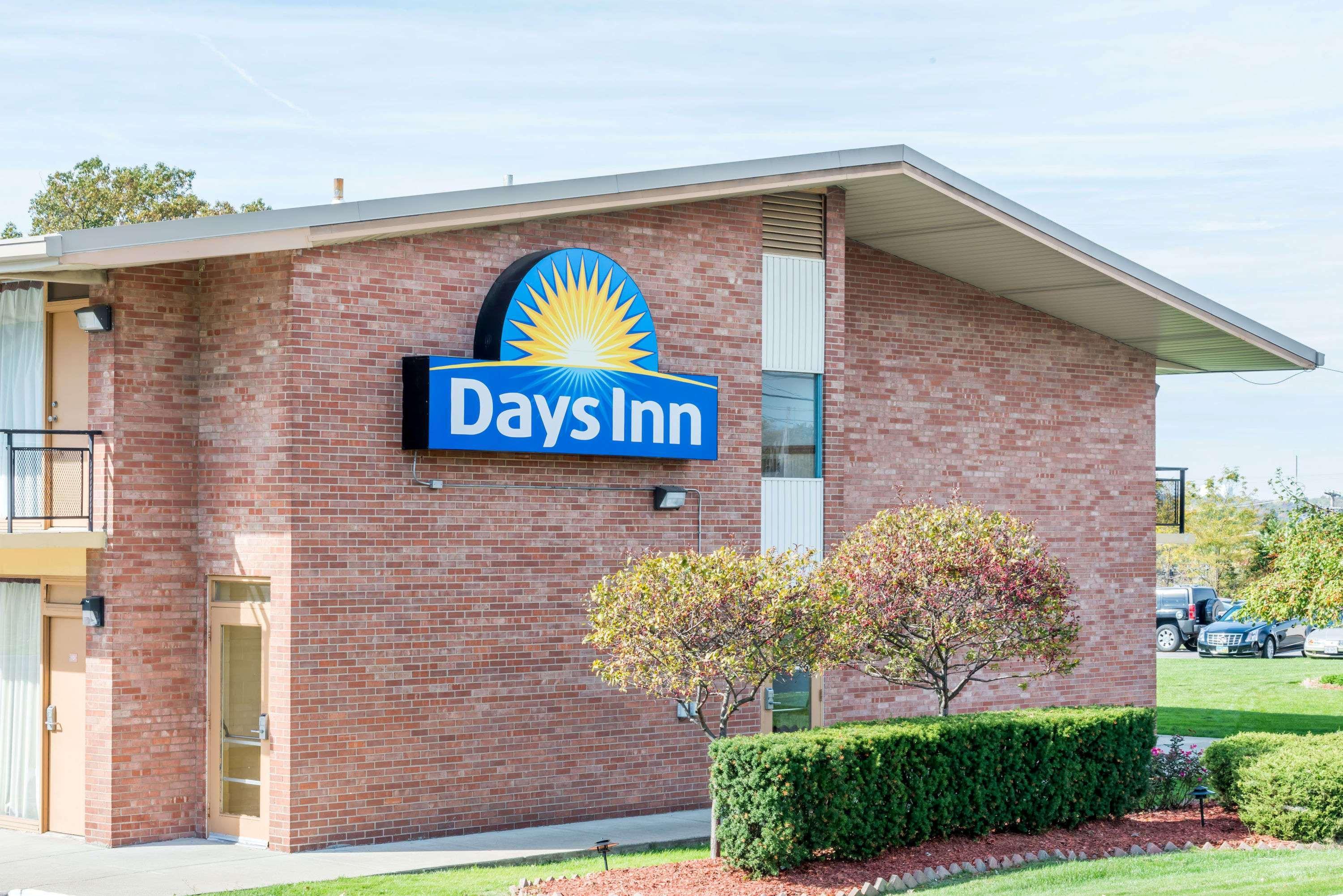 Days Inn By Wyndham Niles Eksteriør bilde